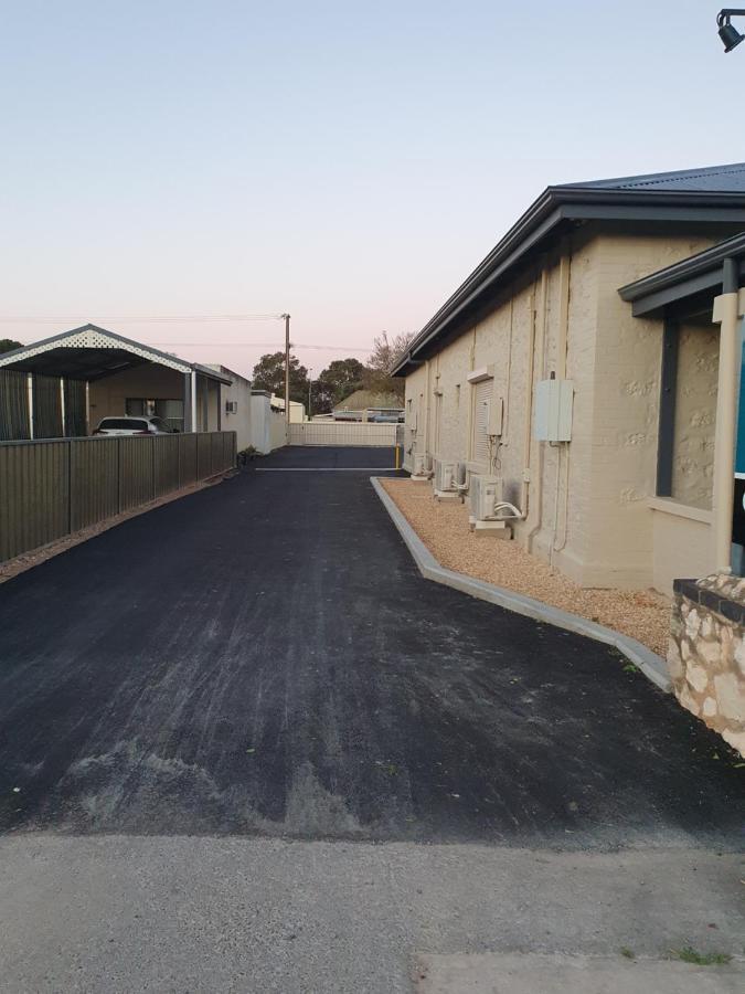 The Bend Abode Motel Tailem Bend Exterior photo